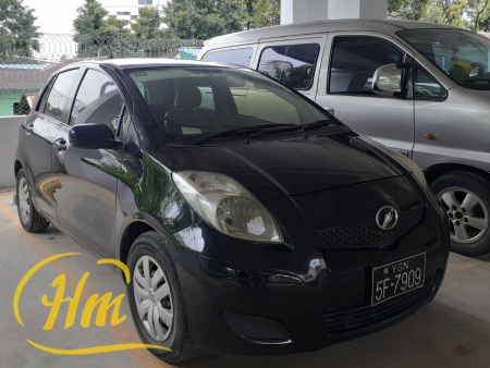 TOYOTA. Vitz