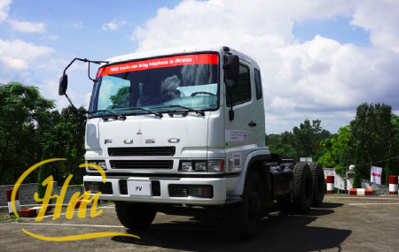 FUSO TRACTOR ( FZ 4928 6X4 HEAD)