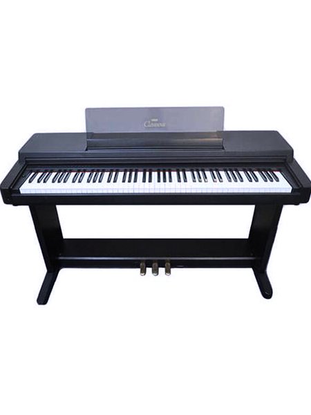 Yamaha CLP560